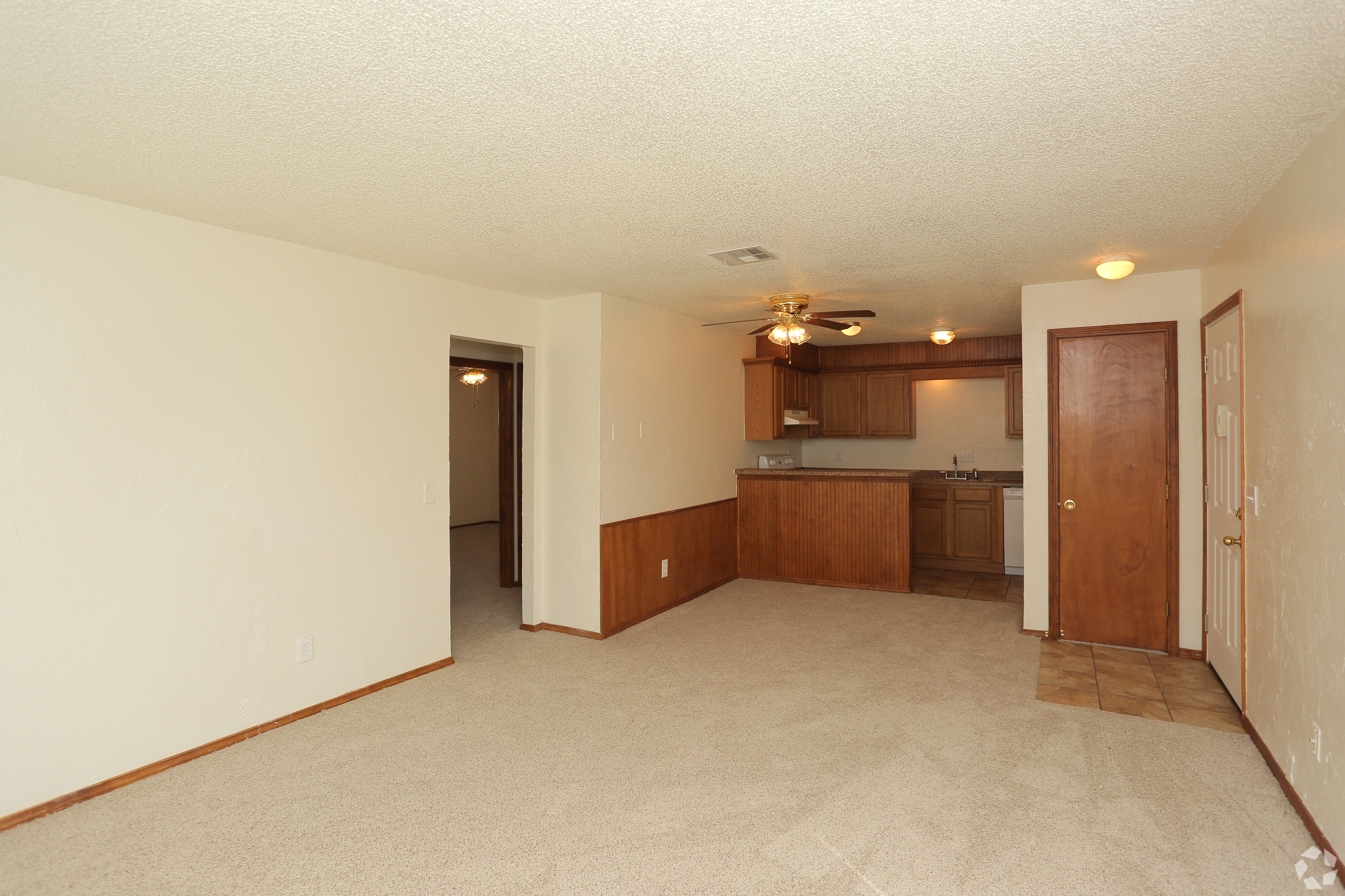 6434 N. Warren Ave., 155