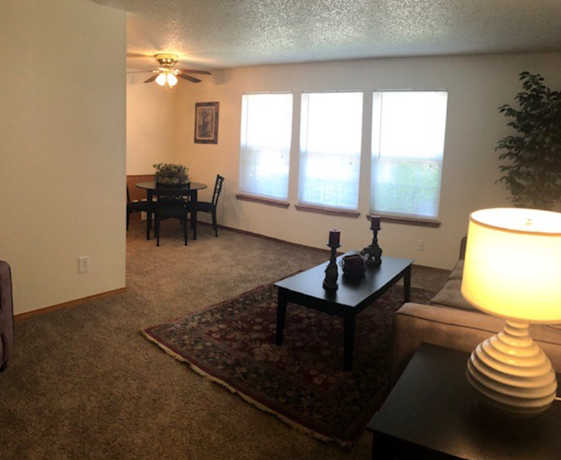 6407 N. Warren Ave., 113